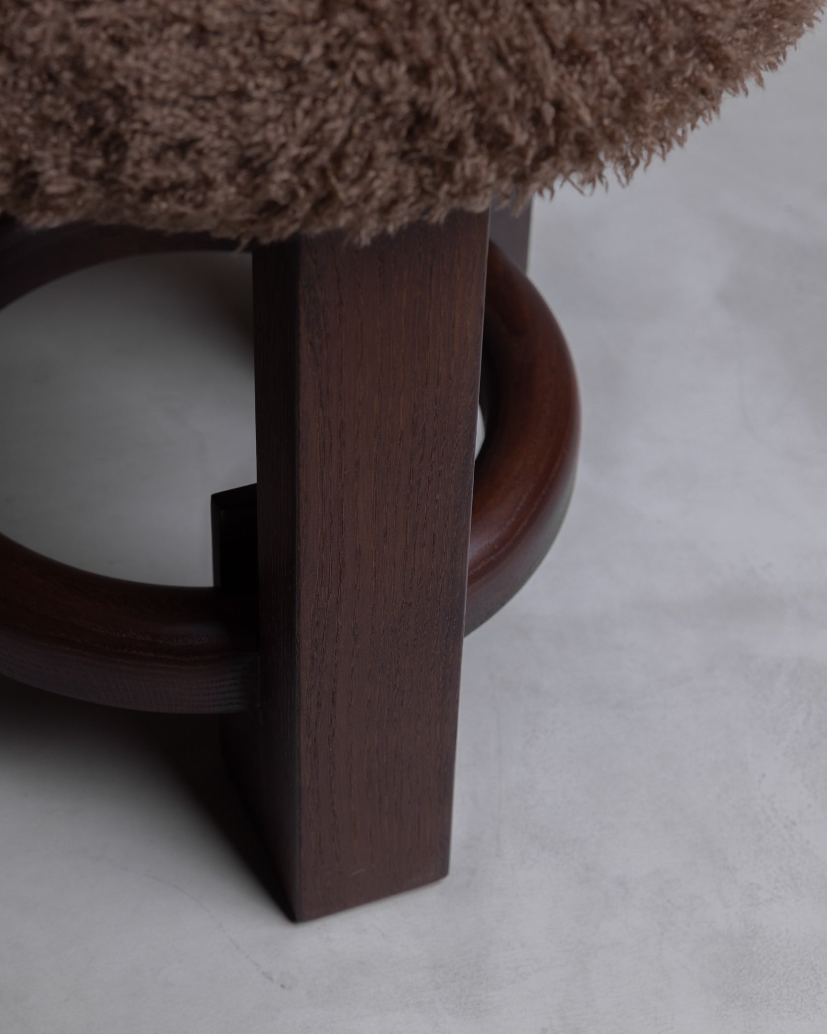 Dusk Huse Stool